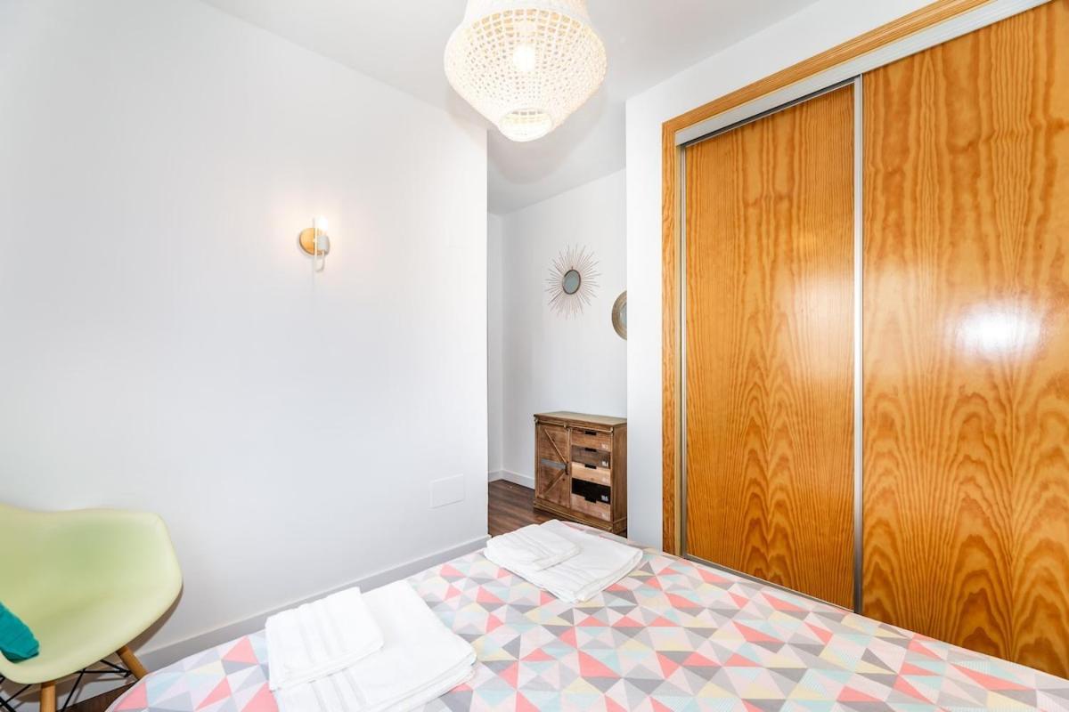 C29 - Trendy Central Apartment With Small Parking And Terrace Málaga Buitenkant foto